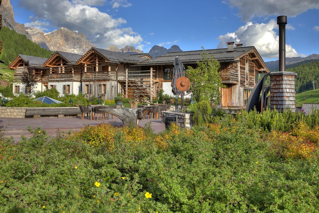 Hotel Fanes San Cassiano  Esterno foto