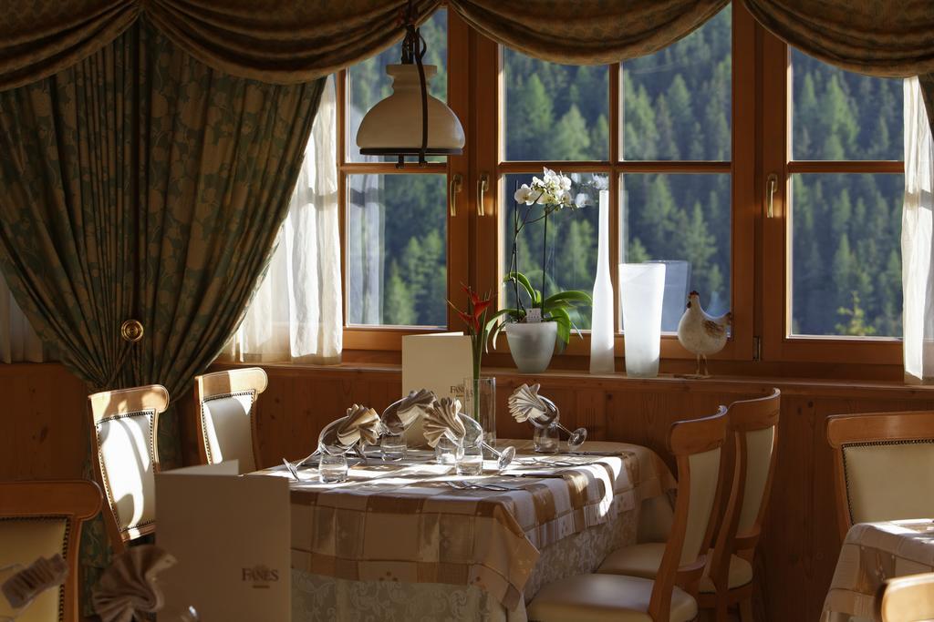 Hotel Fanes San Cassiano  Esterno foto